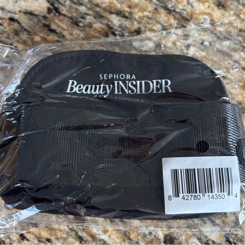 Sephora Beauty Insider Black Wristlet - BRAND NEW